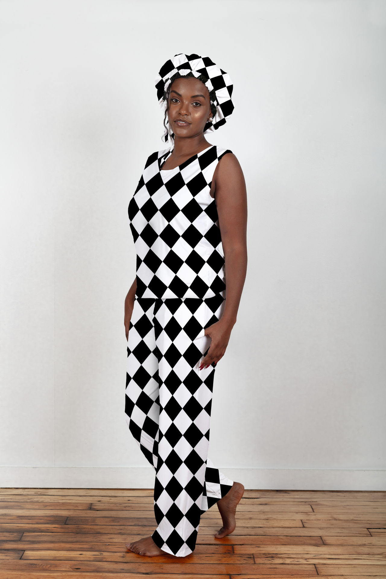 Soft and comfy Bamboo fabric, Black and White Diamond women's sleepwear/loungewear. Women's Pajamas with a Matching satin-lined bonnet.