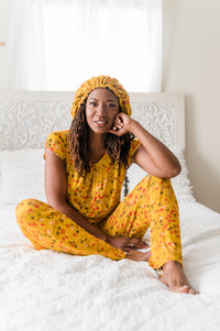 Thumbnail for Women's Bamboo Moisture Wicking, Yellow Floral Short Sleeve Pajama Pants Set, With A Matching Satin-Lined Bonnet